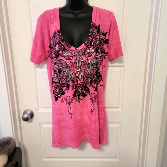 Pretty pink really cool t-shirt from Rebel - Picture 1 of 7